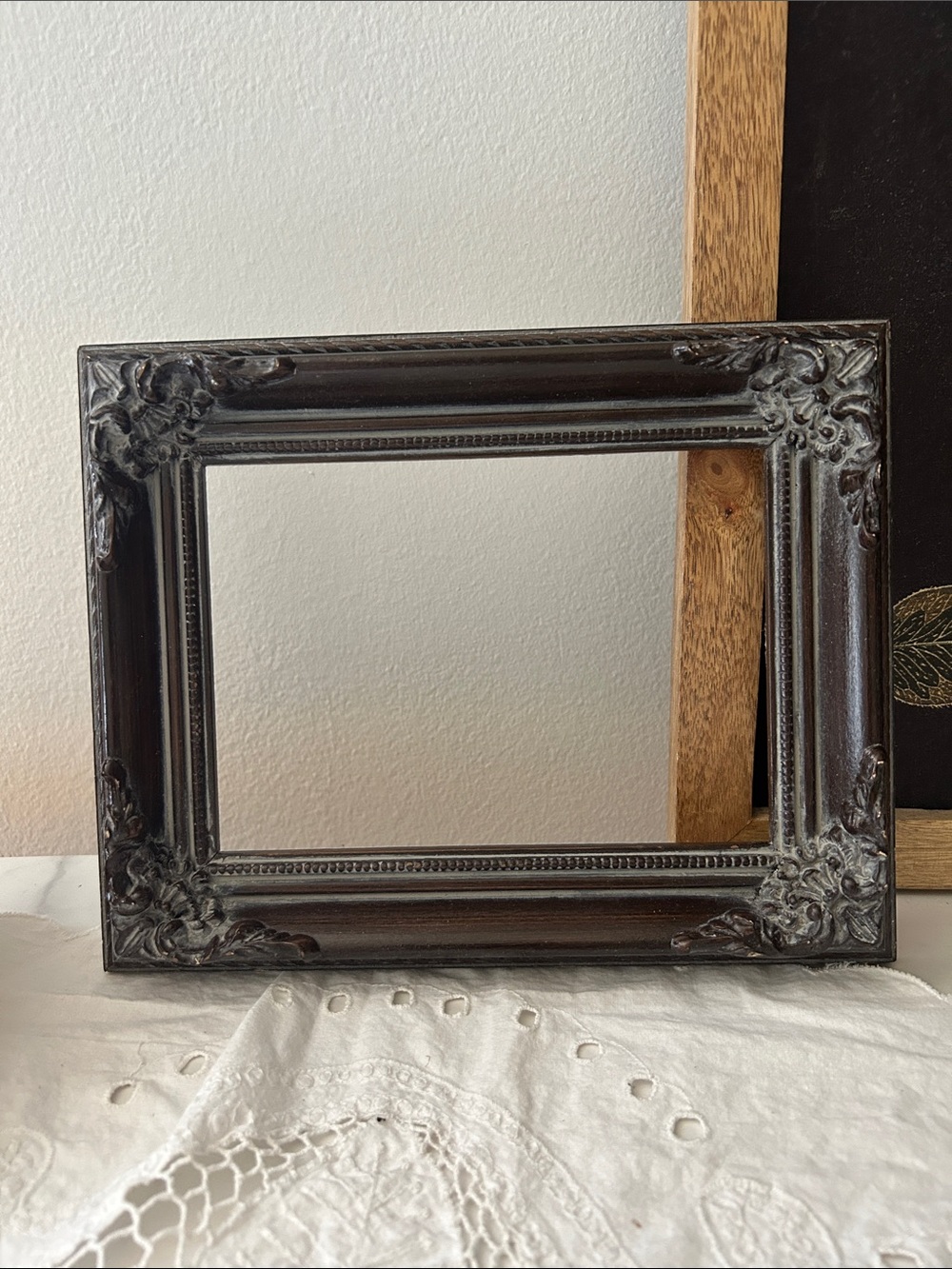 Vintage dark brown ornate picture frame  , approximately size is 5 x 7